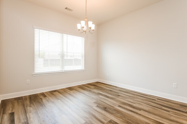 Photo - 531 Rutledge Dr, Hinesville, GA