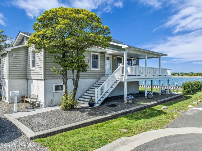 Photo - 14 Willow Way