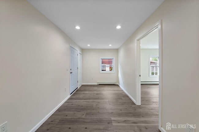 Photo - 166 Prigmore St Unit 1