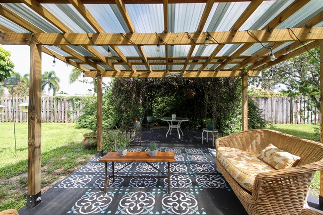 Photo - 1361 Wyndcliff Dr