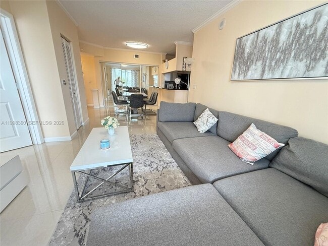 Photo - 17100 N Bay Rd Unidad 1502