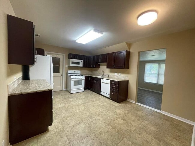 Photo - 1906 Anaqua Ave