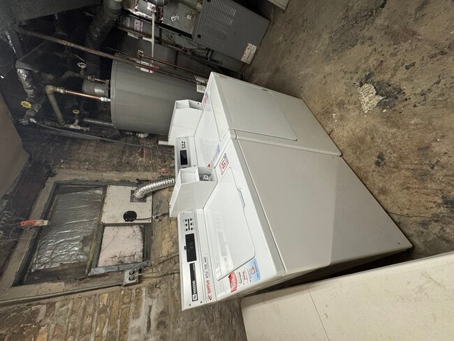 Photo - 2052 N Dayton St