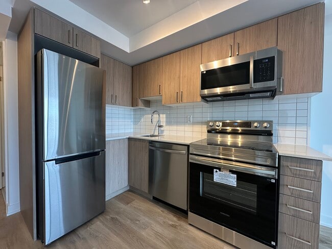 Building Photo - Sandy Beach Condo Unit 1701