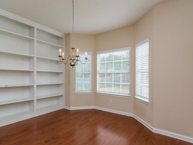 Photo - 4940 Hopewell Manor Dr