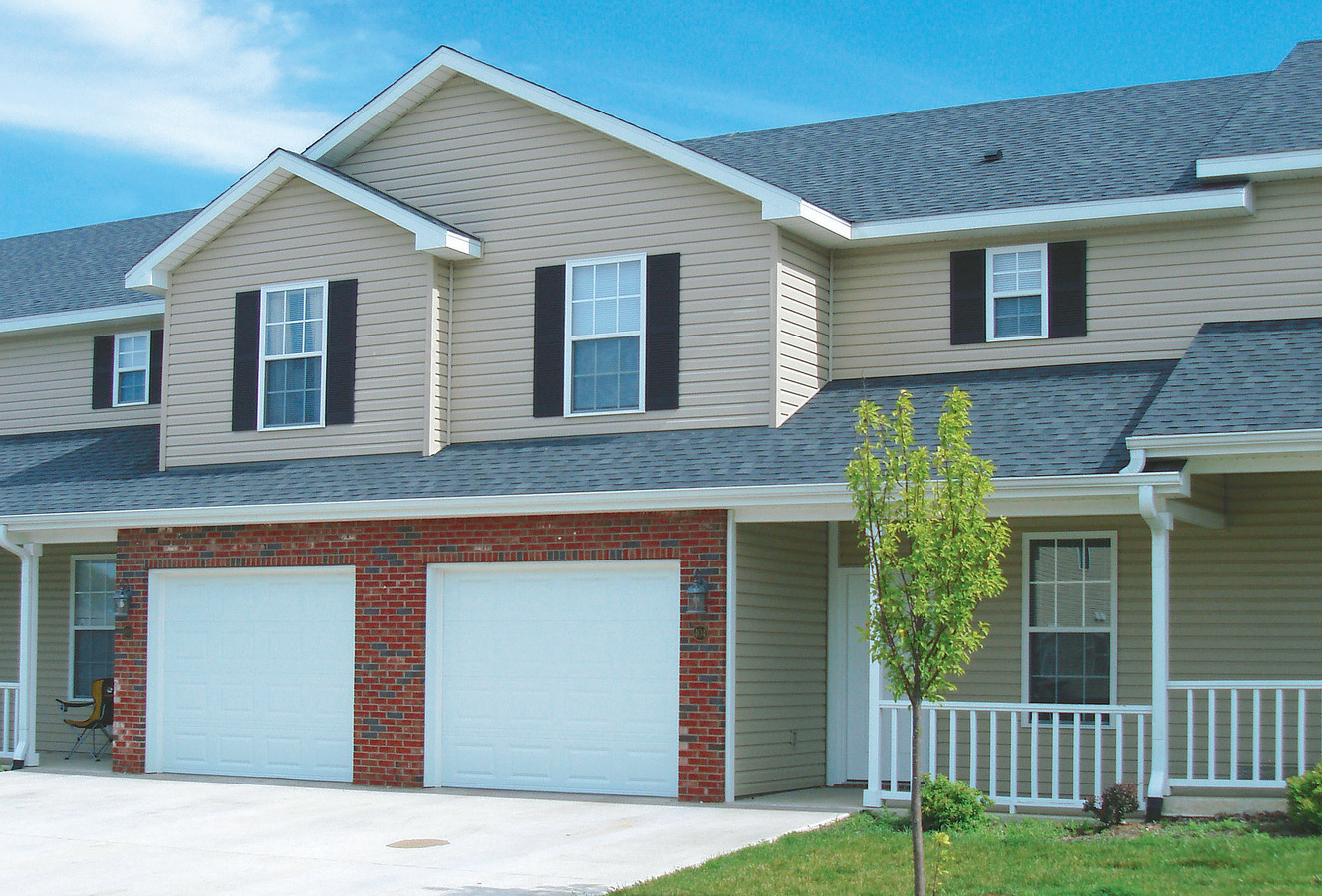 Citadel Crossing and Auburn Hills Townhomes - Citadel Crossing and Auburn Hills Townhomes