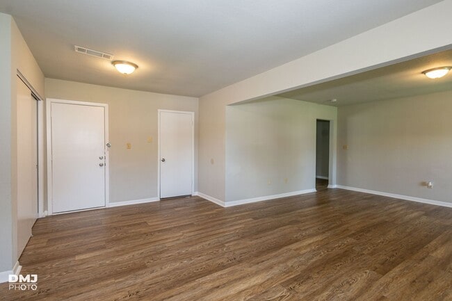 Photo - 3140 Boyd Ave