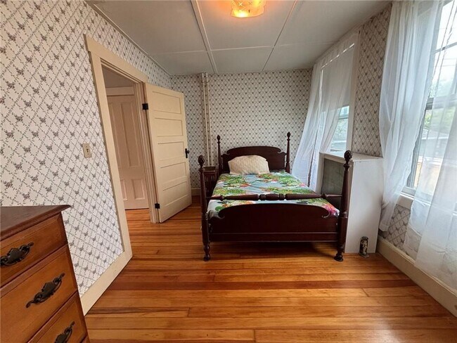 Photo - 107 Prospect Hill St Unit 3