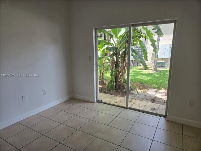 Photo - 2755 SE 16th Ave Unit 103