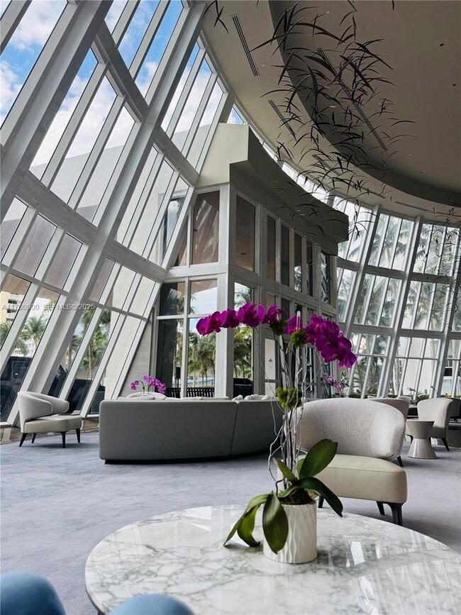 Building Photo - 1830 S Ocean Dr Unit 2408