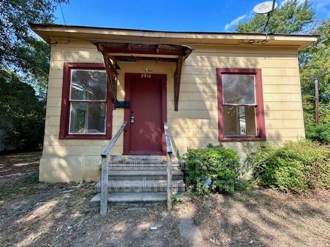 Photo - 2512 Merwin St