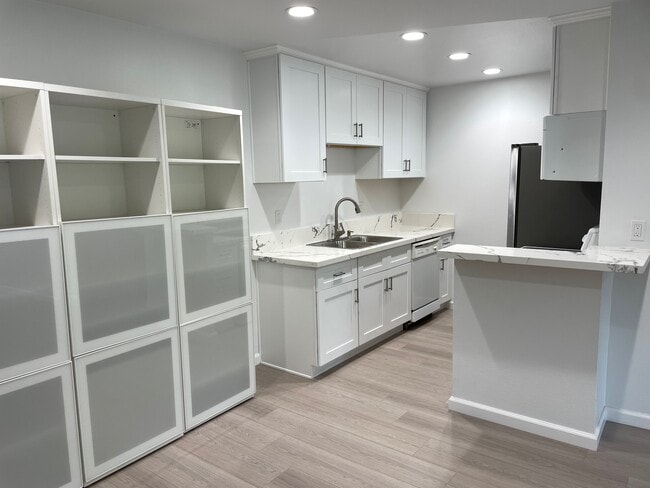 Photo - 576 N Bellflower Blvd Unit 130