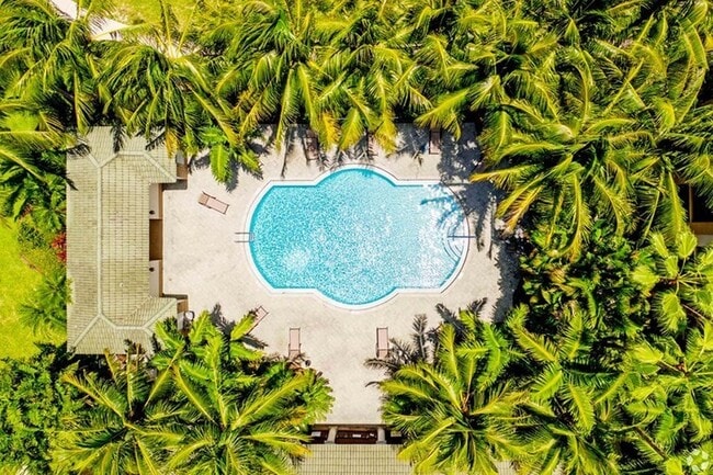 Vizcaya Lakes