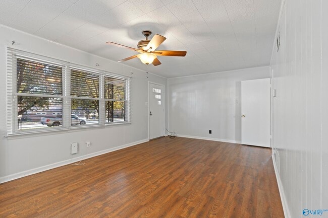 Photo - 1611 Clb Vw Dr NW