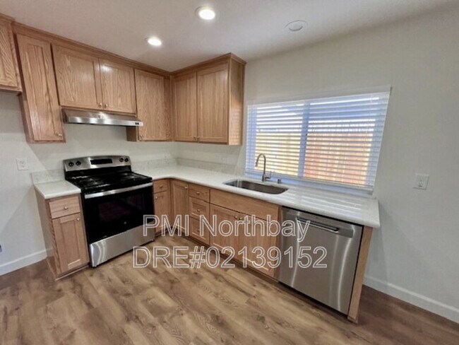 Photo - 2578 Pembrook Way