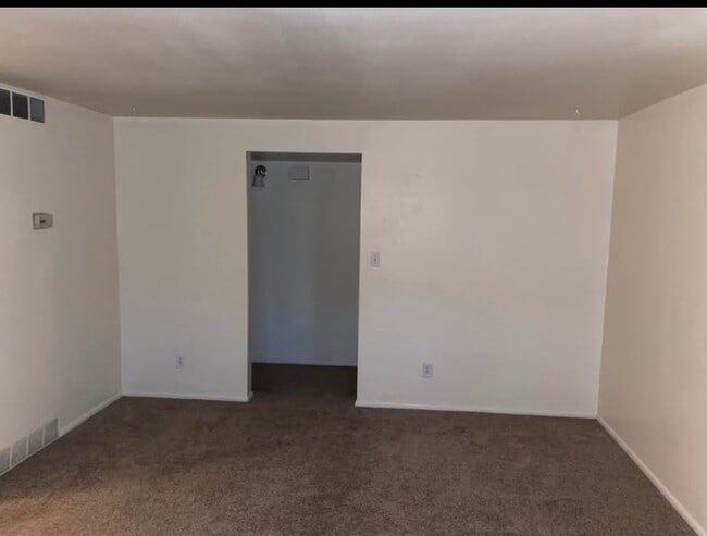 Photo - 1637 Avalon Rd Unit 4