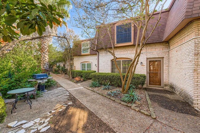 Photo - 7801 Shoal Creek Blvd Unidad 135