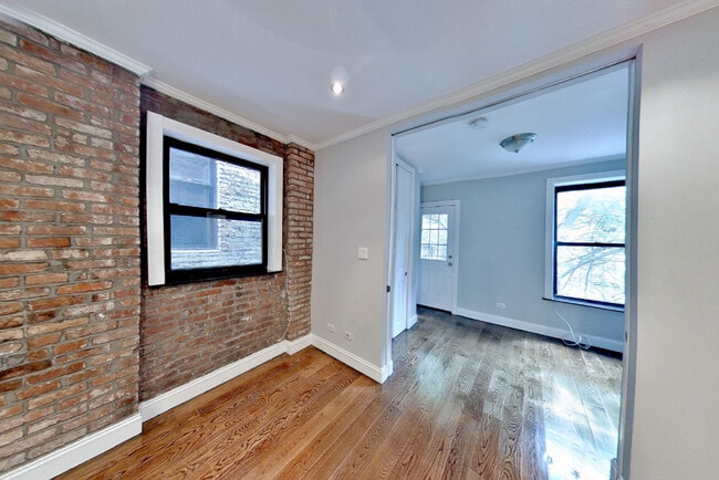 Photo - 436 W 52nd St Unidad 8D
