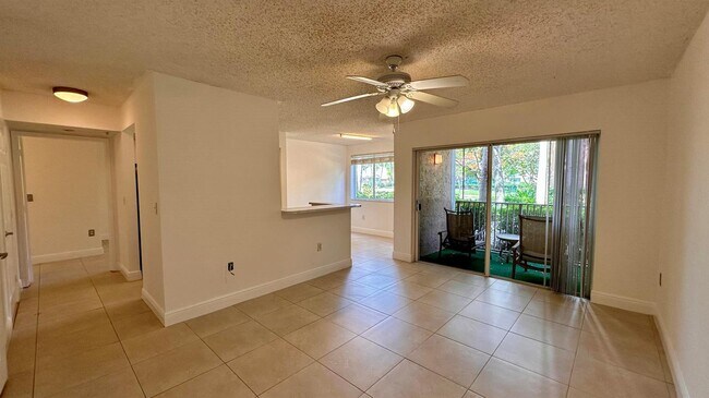Photo - 3874 Lyons Rd Unidad 110-6