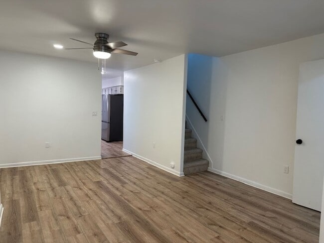Photo - 137 Hoerner St