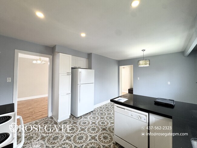 Photo - Spacious 3-Bedroom Main Level Apartment with Private Balcony – Brampton Unit 1