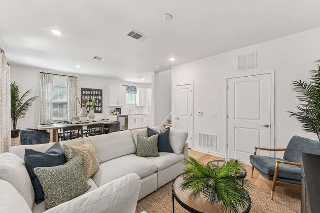 Hamlet Avalon Park - Homes and Townhomes For Rent