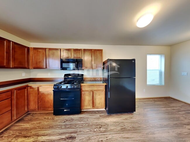 Photo - 9419 187th St E