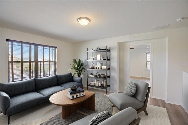 Photo - 6800 Sunderland Trail