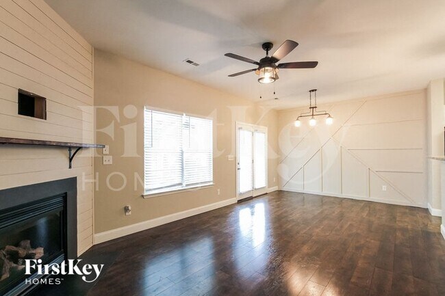 Photo - 11418 Heritage Green Dr