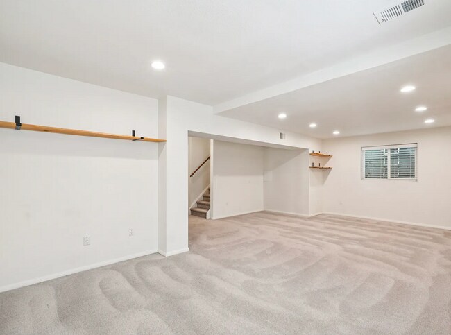Photo - 8064 Meadowdale Sq