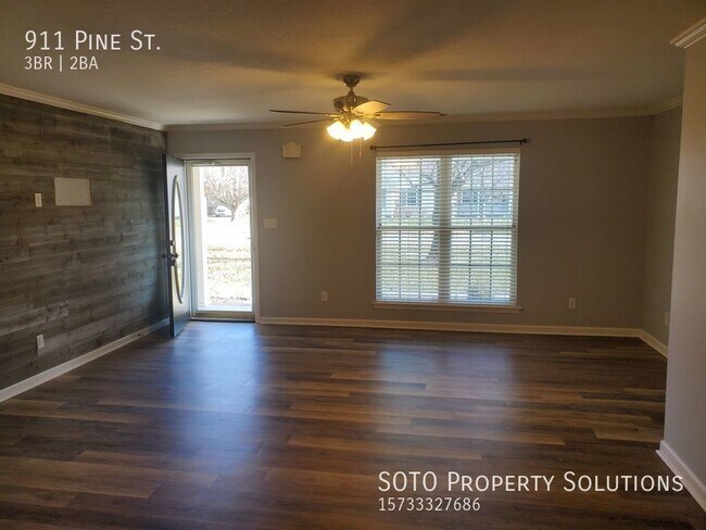 Photo - 3 BD / 2 BA