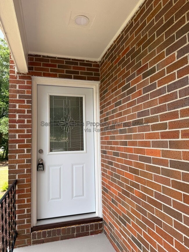 Photo - 707 Woodmere Dr