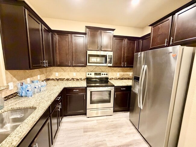 Photo - Beautiful 4 Bedroom Home in Park Meadows – Available December 1st!