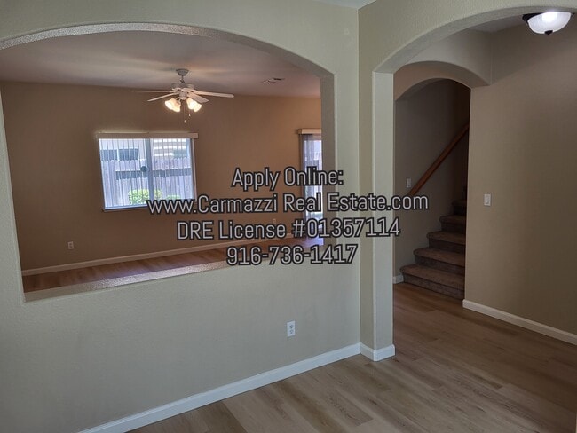 Photo - 1626 Loon Lake St
