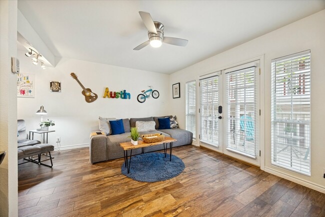 Photo - 1510 W 6th St Unit 109