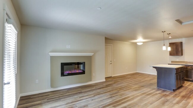 Photo - Waterside Apartments