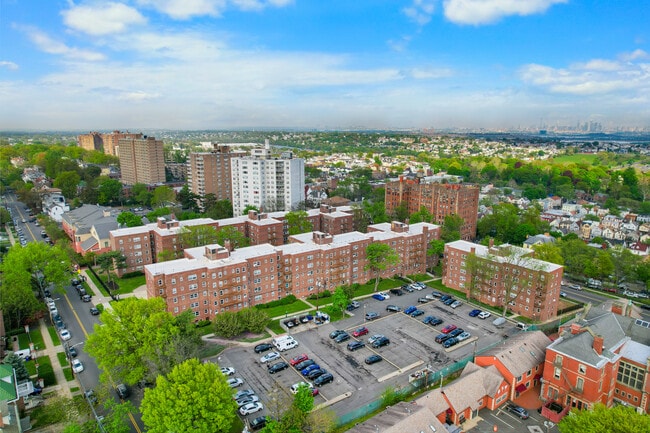Parkwood Place Apartments