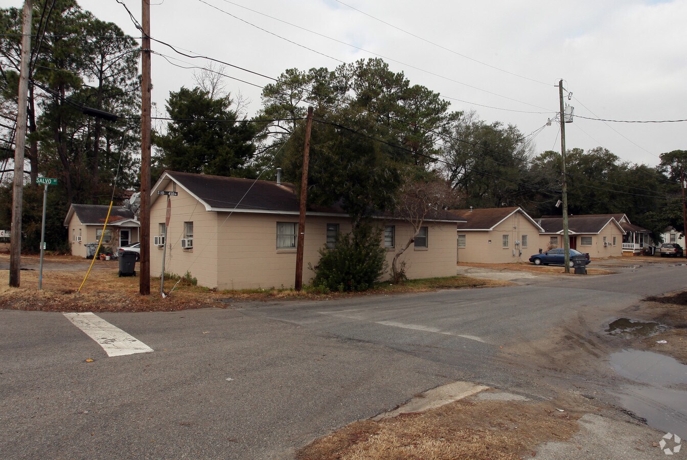Photo - 1424 Remount Rd