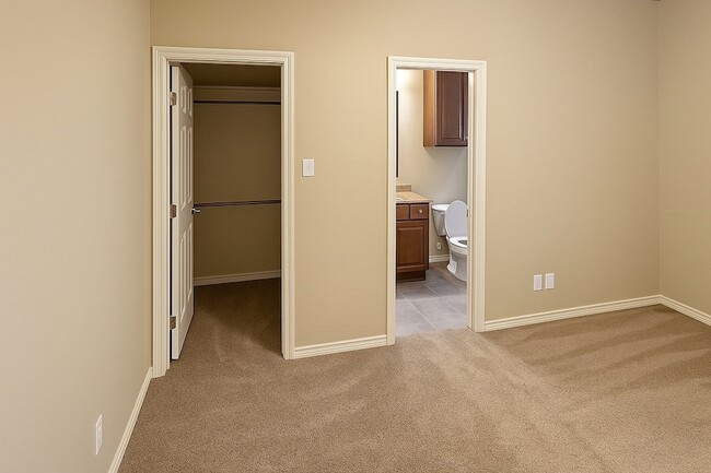 Photo - 811 S Wilson St