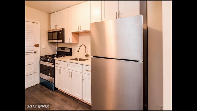 Photo - 2038 Grinnalds Ave