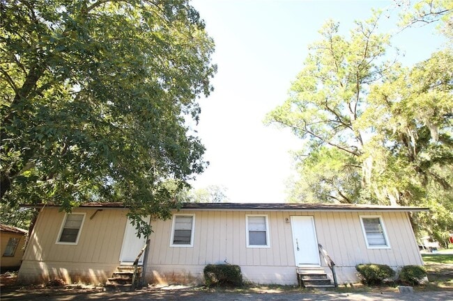 Building Photo - 2212 SE 36 Terrace Rental