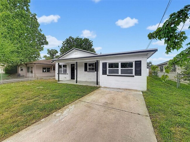 Photo - 3316 W Nassau St
