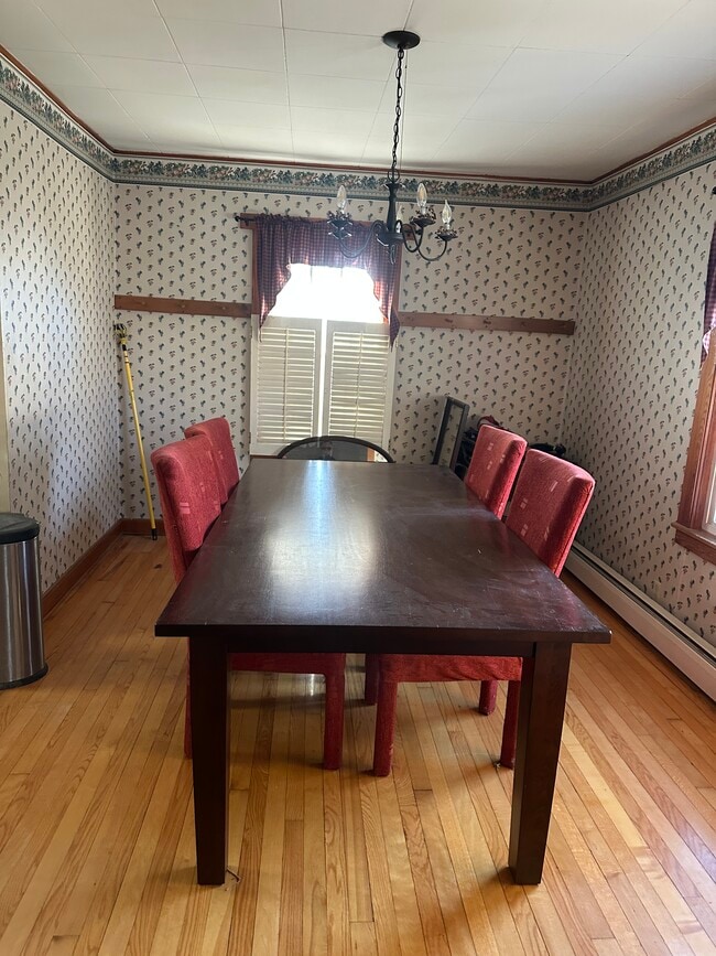 Photo - 4 Maple Ave Unit 4 maple abe