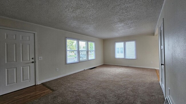 Photo - 1409 Merrill Ct