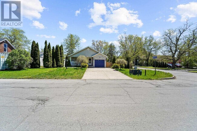 Photo - 3640 Aberdeen St