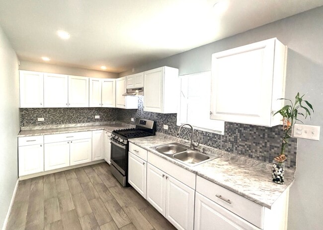 Photo - Charming 4 bedroom, 2 bath home in East El Paso!