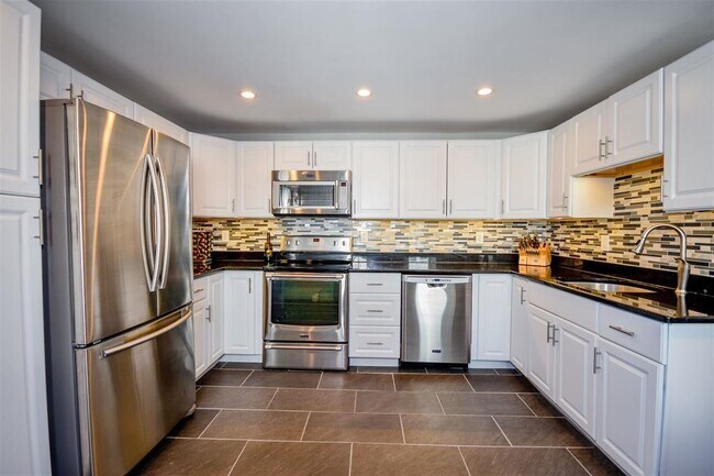 Photo - 87 Union St Unidad 2