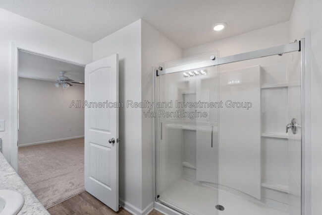 Photo - 921 Merganser Way