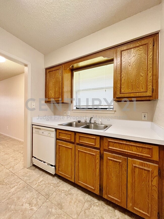 Photo - Inviting 2/2 In Weatherford For Rent!