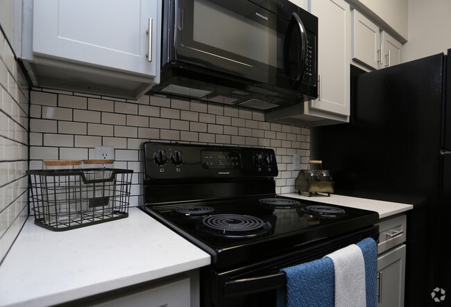 Photo - Oakwood Creek